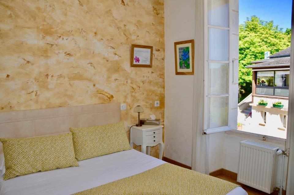 Auberge Des 7 Tours Martel Zewnętrze zdjęcie